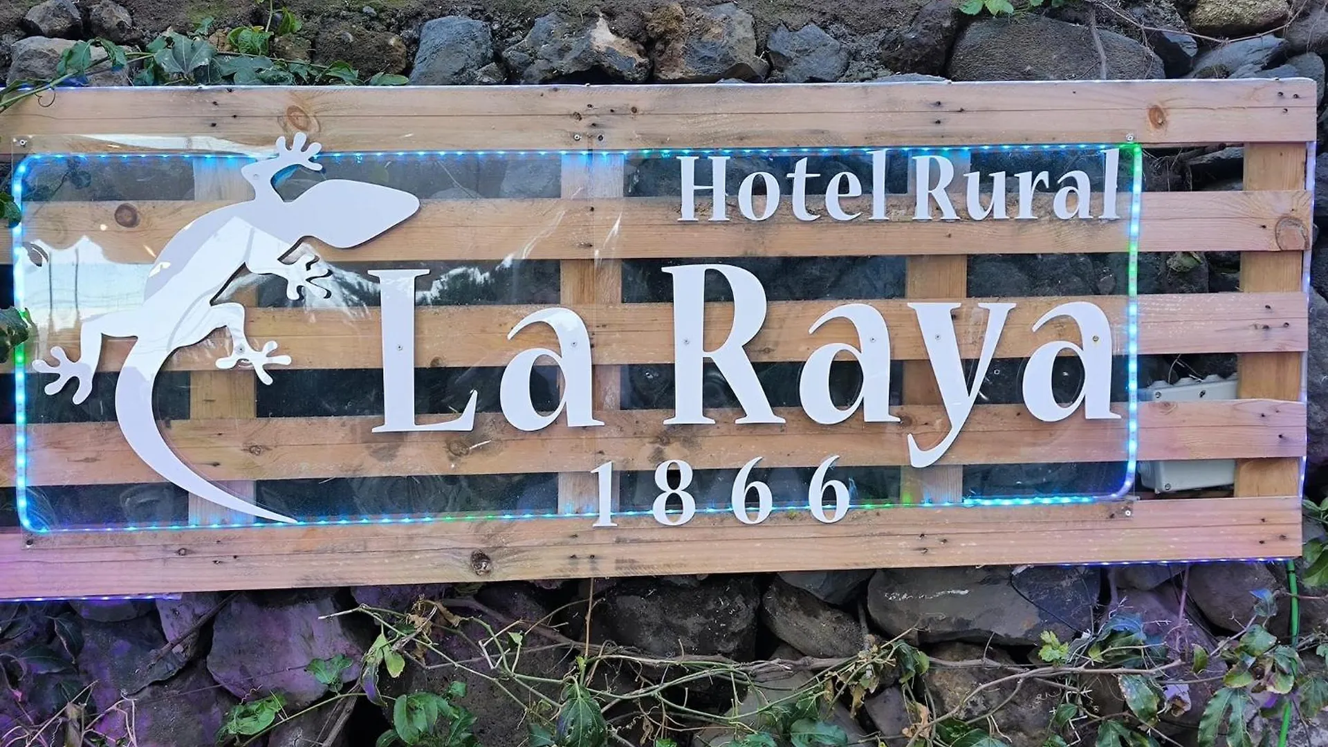 Hotel Rural La Raya 1866 Guimar 3*,
